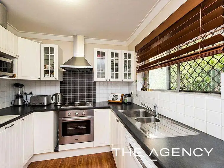 Fifth view of Homely semi-detached listing, 199A Scott Street, Cloverdale WA 6105