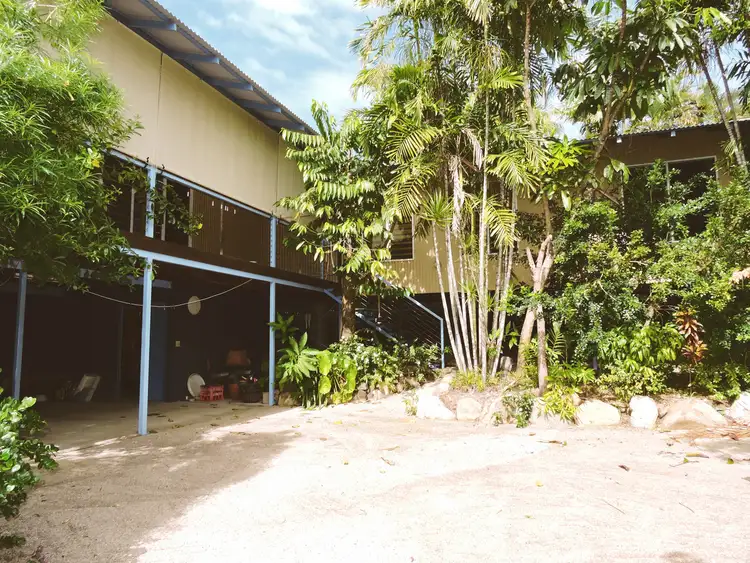 10 Teanna Court, Eimeo QLD 4740