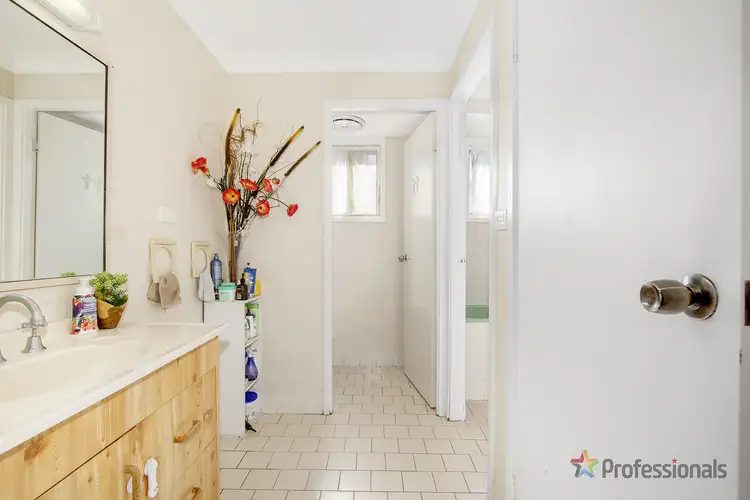 Fifth view of Homely house listing, 31 Centennial Close, Armidale NSW 2350