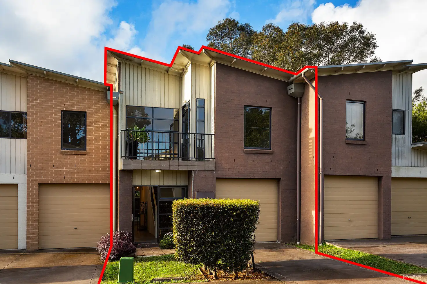Main view of Homely townhouse listing, 12 Kestrel Circuit, Shortland NSW 2307