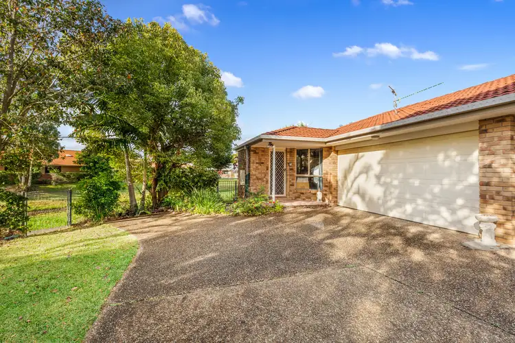 Main view of Homely semi-detached listing, 2/32 Birkdale Court, Banora Point NSW 2486