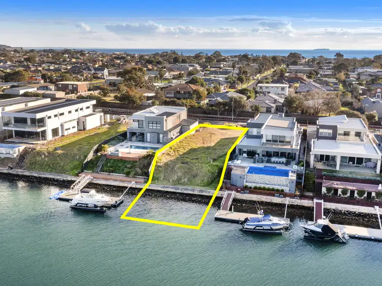 92 Clipper Quay, Safety Beach VIC 3936