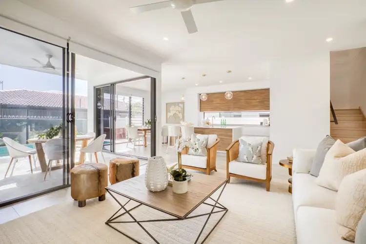 Fifth view of Homely villa listing, 1/25 Merrimac Boulevard, Broadbeach Waters QLD 4218