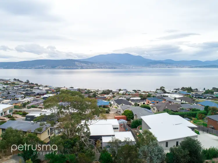 10 Vitesse Court, Tranmere TAS 7018