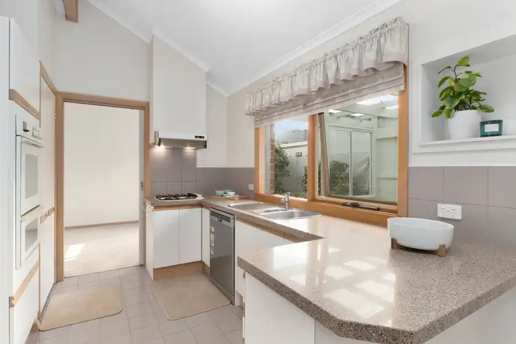 Fourth view of Homely unit listing, 5/12-14 Clarkestown Avenue, Mount Eliza VIC 3930