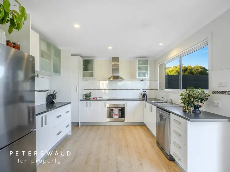 Fifth view of Homely villa listing, 3/184 Roslyn Avenue, Blackmans Bay TAS 7052