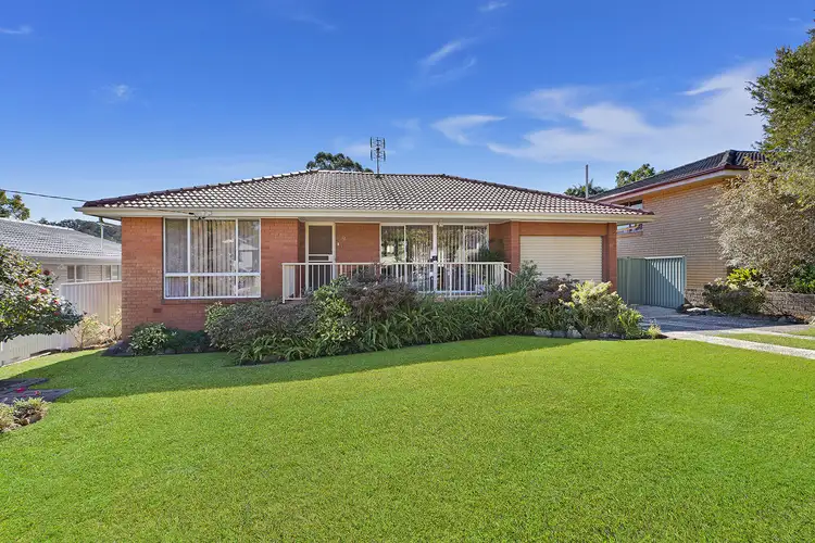 9 Haynes Street, Wyoming NSW 2250