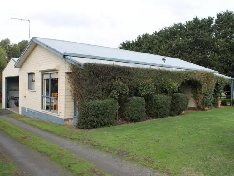 365 Irrewillipe Road, Elliminyt VIC 3250