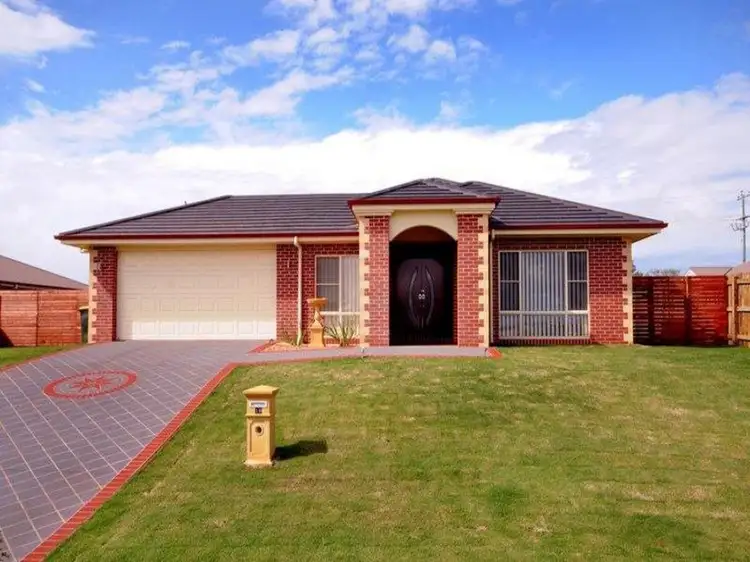 19 Krefter Crescent, Highfields QLD 4352