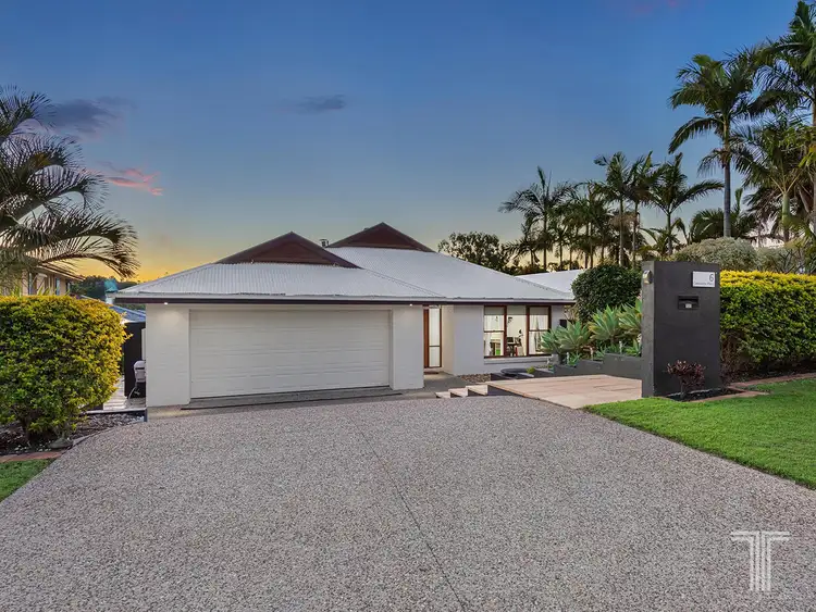 6 Carnoustie Place, Carindale QLD 4152