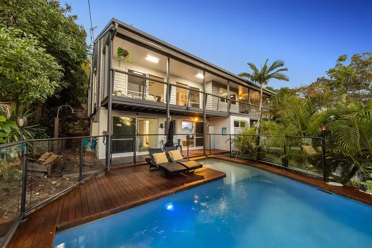 16 Warana Street, Noosa Heads QLD 4567