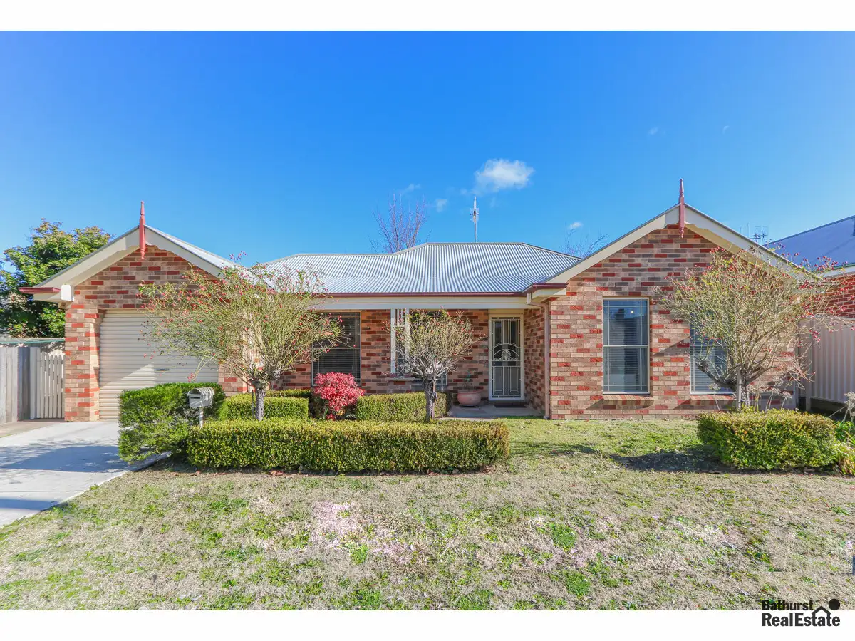 Main view of Homely house listing, 2 Piper Street, Bathurst NSW 2795