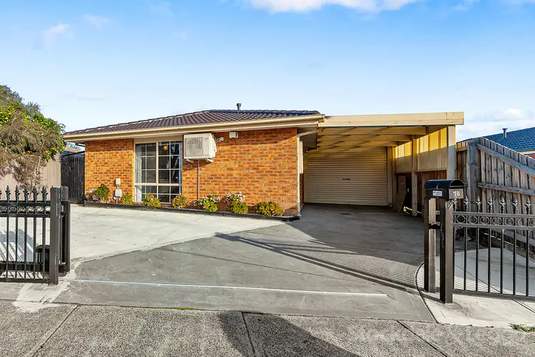 18 Marnie Drive, Cranbourne West VIC 3977