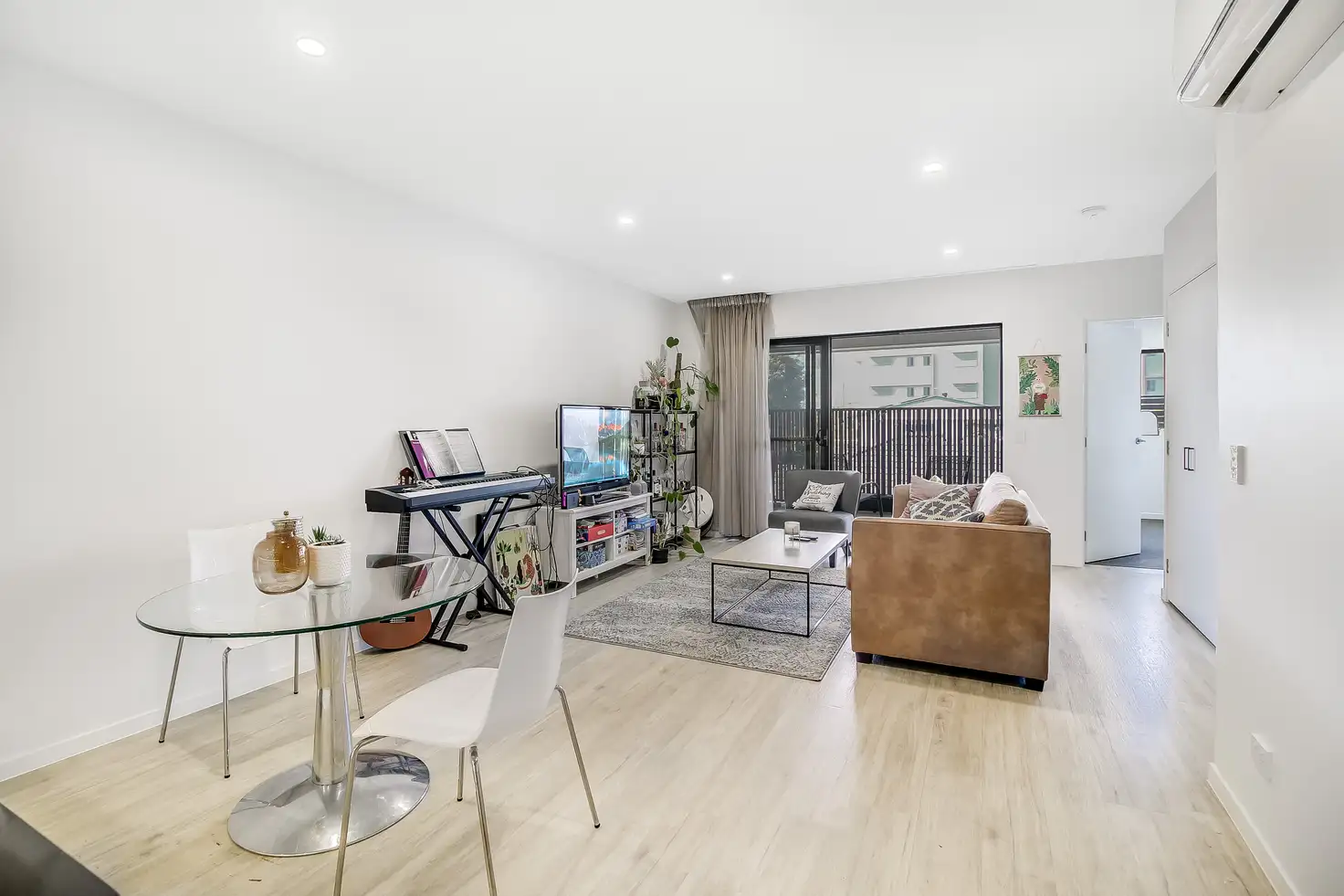 Main view of Homely unit listing, 19/27 Lumley Street, Upper Mount Gravatt QLD 4122