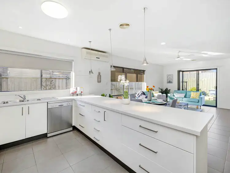 Second view of Homely unit listing, 2/110 Bungower Road, Mornington VIC 3931