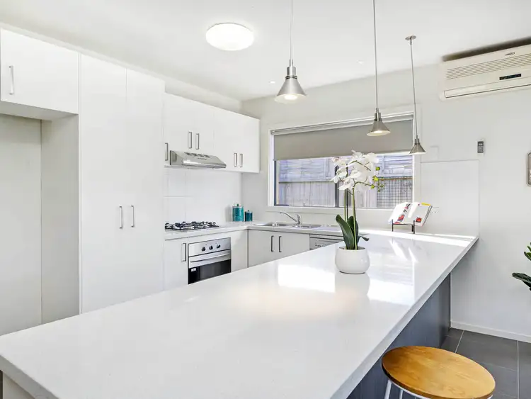 Third view of Homely unit listing, 2/110 Bungower Road, Mornington VIC 3931