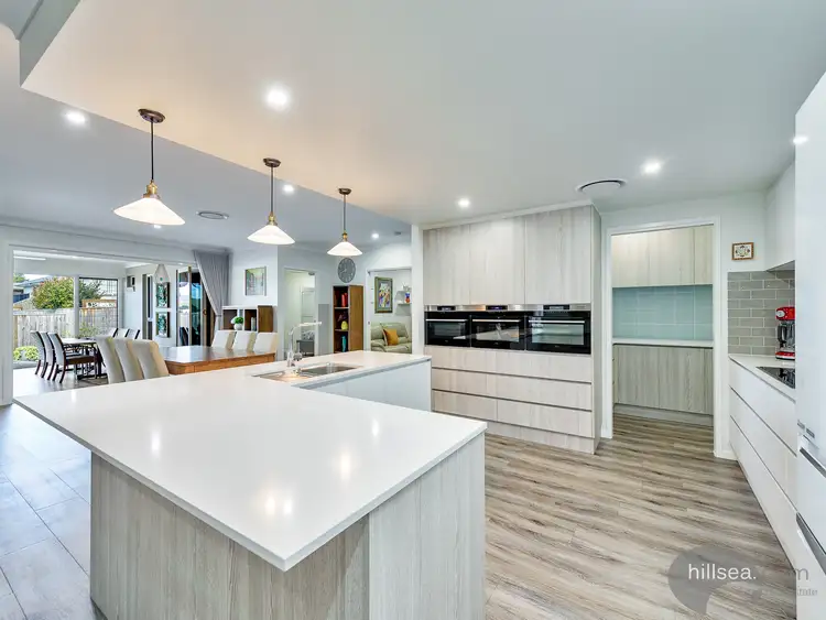 27 Grevillea Crescent, Maudsland QLD 4210