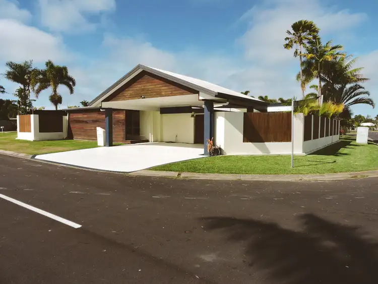 6 Illawara Court, Beaconsfield QLD 4740