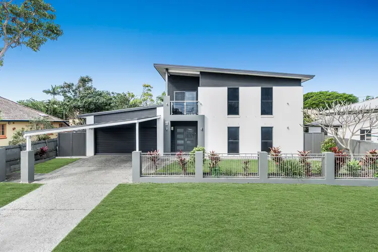 54 Seabreeze Road, Manly West QLD 4179