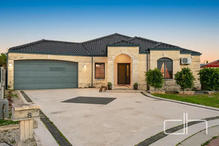 8 Domeney Place, Landsdale WA 6065