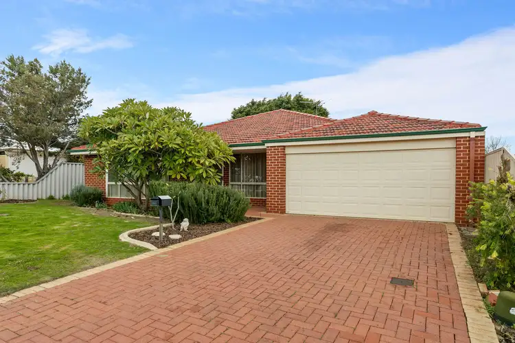 6 Chanton Parade, Hocking WA 6065