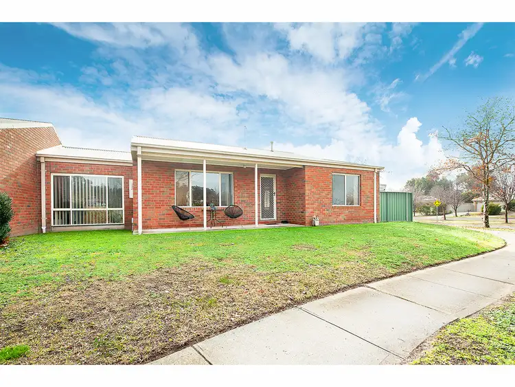Main view of Homely house listing, 11 Oakmont Circuit, Wodonga VIC 3690