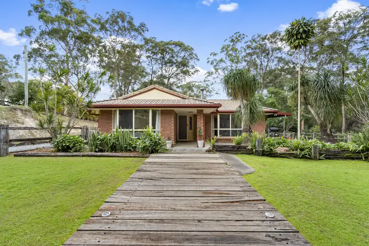 6 Chesterton Road, Guanaba QLD 4210