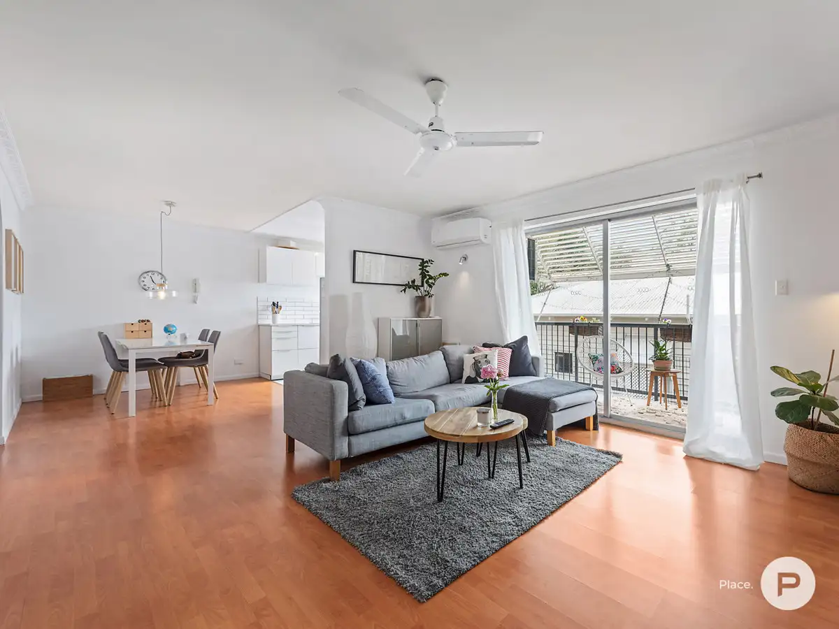 Main view of Homely unit listing, 3/26 Pembroke Road, Coorparoo QLD 4151