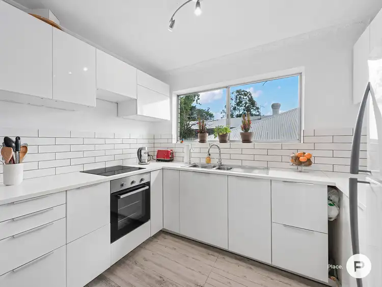 Sixth view of Homely unit listing, 3/26 Pembroke Road, Coorparoo QLD 4151