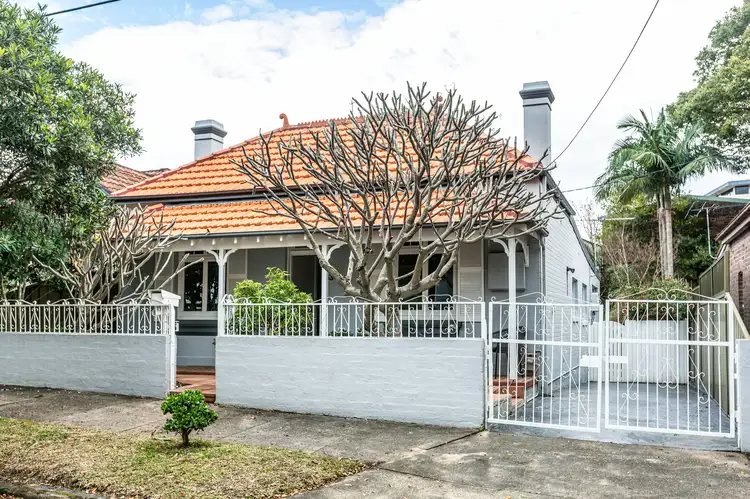 33 Cardigan Street