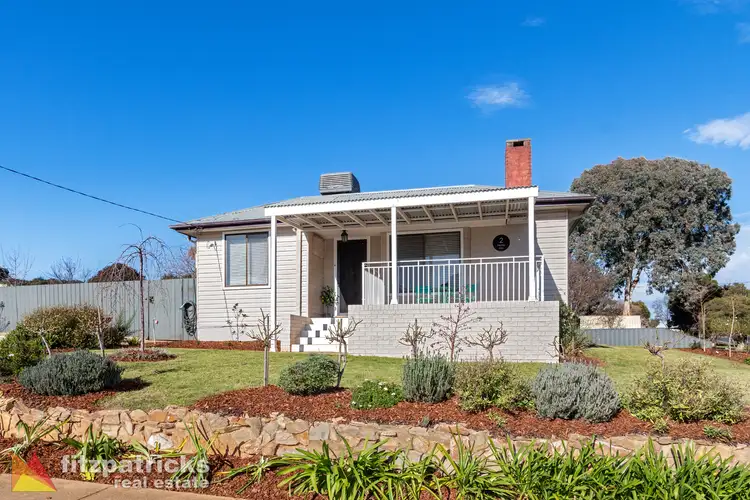 2 Phillip Avenue, Mount Austin NSW 2650