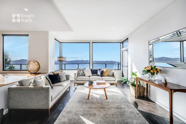 18 Nicholas Drive, Sandy Bay TAS 7005