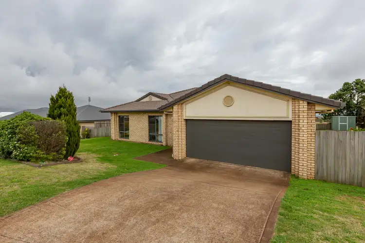 19 Campbell Drive, Highfields QLD 4352