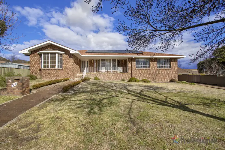 34 Ash Tree Drive, Armidale NSW 2350