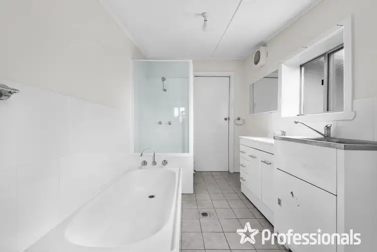 Fifth view of Homely semi-detached listing, 131 Durham Street, Bathurst NSW 2795