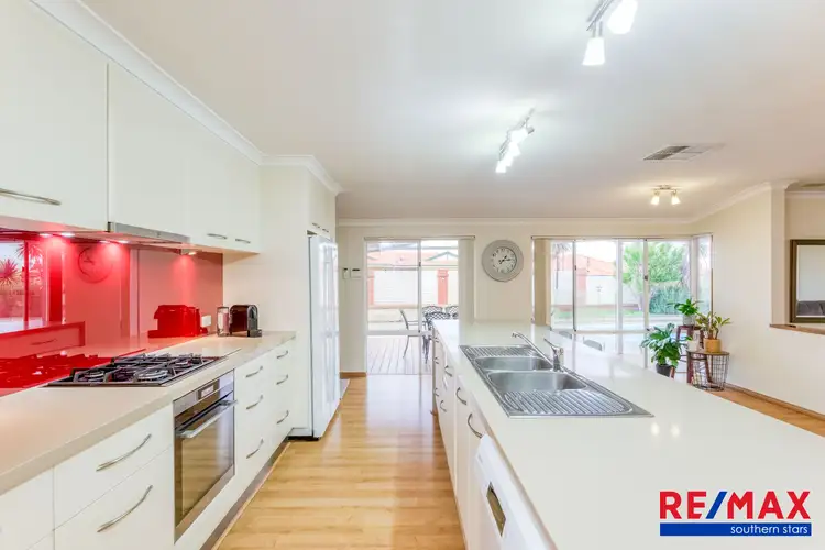 4 Evergreen Court, Leeming WA 6149