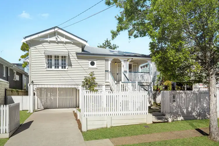 35 Arnold Street, Holland Park QLD 4121