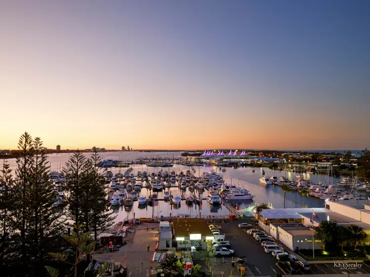27/18 Macarthur Parade, Main Beach QLD 4217