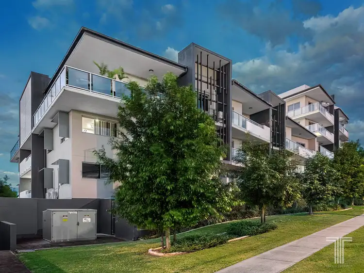 33/902 Logan Road, Holland Park West QLD 4121