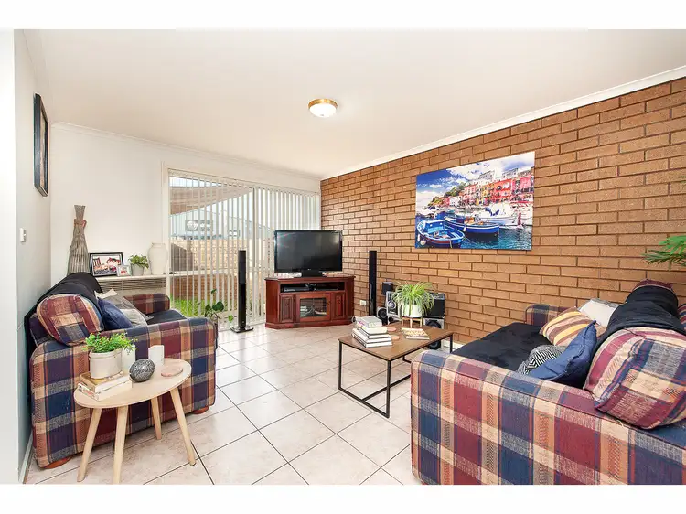 Second view of Homely unit listing, 1/429 Griffith Road, Lavington NSW 2641