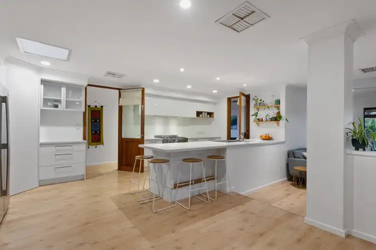 5 Bell Court, Heathridge WA 6027