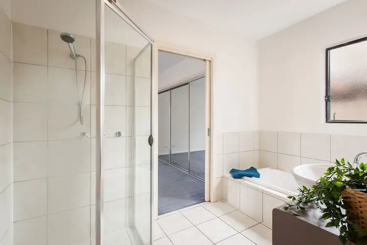 Sixth view of Homely townhouse listing, 16 Jade Court, Wodonga VIC 3690