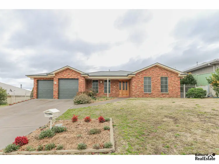 9 Arnold Court, Kelso NSW 2795