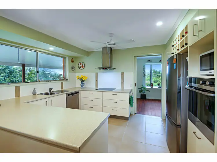 11 Warruga Street, Mapleton QLD 4560