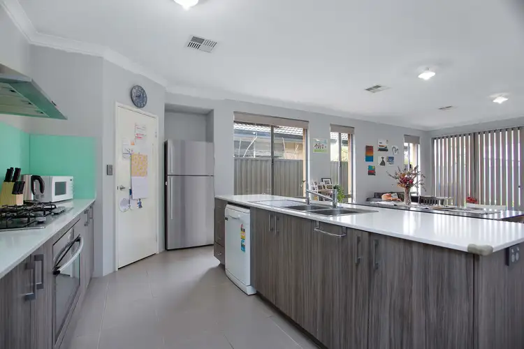 Seventh view of Homely house listing, 8 Syon Way, Brabham WA 6055