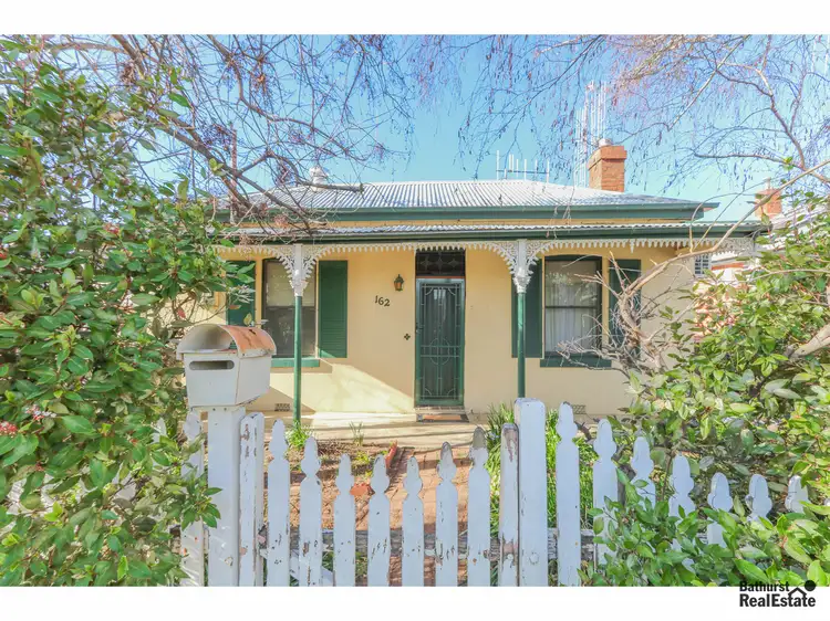 162 Bentinck Street, Bathurst NSW 2795