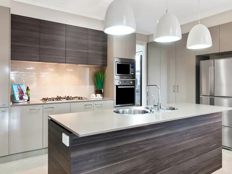 Sixth view of Homely villa listing, 1/60 Calypso Crescent, Middle Ridge QLD 4350