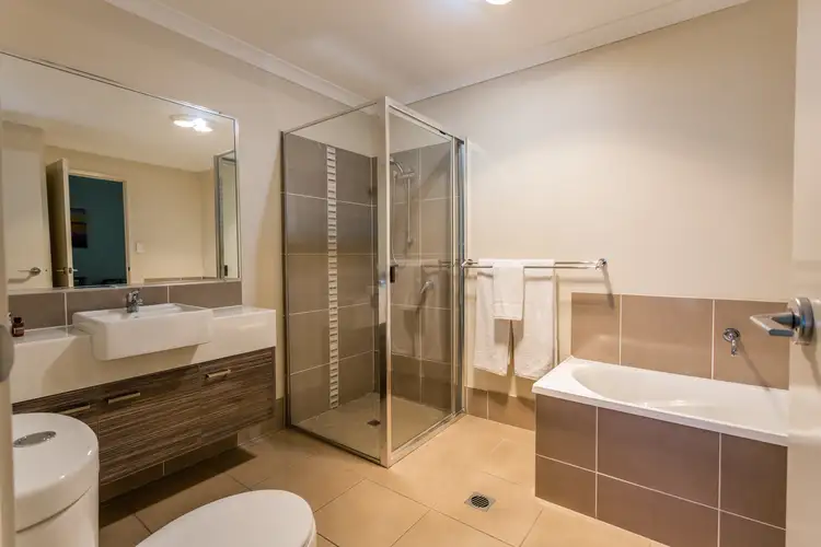 Sixth view of Homely unit listing, 20/21 Rivergum Drive, Emerald QLD 4720