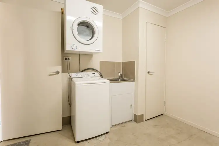 Seventh view of Homely unit listing, 20/21 Rivergum Drive, Emerald QLD 4720