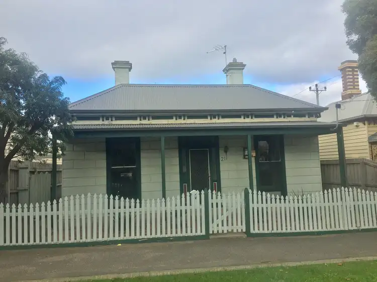211 Yarra Street